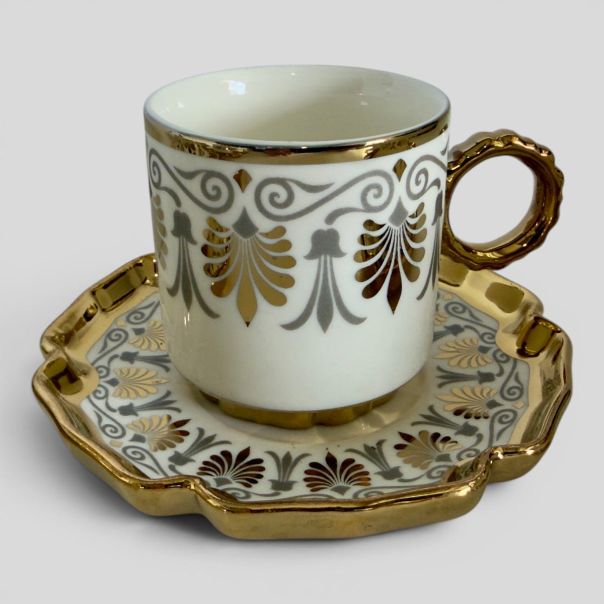 Luxury Turkish Coffee Cup Set for 6 – White Porcelain with Gold Accents & Matching Saucers